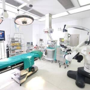 الأجهزة والمعدات الطبية